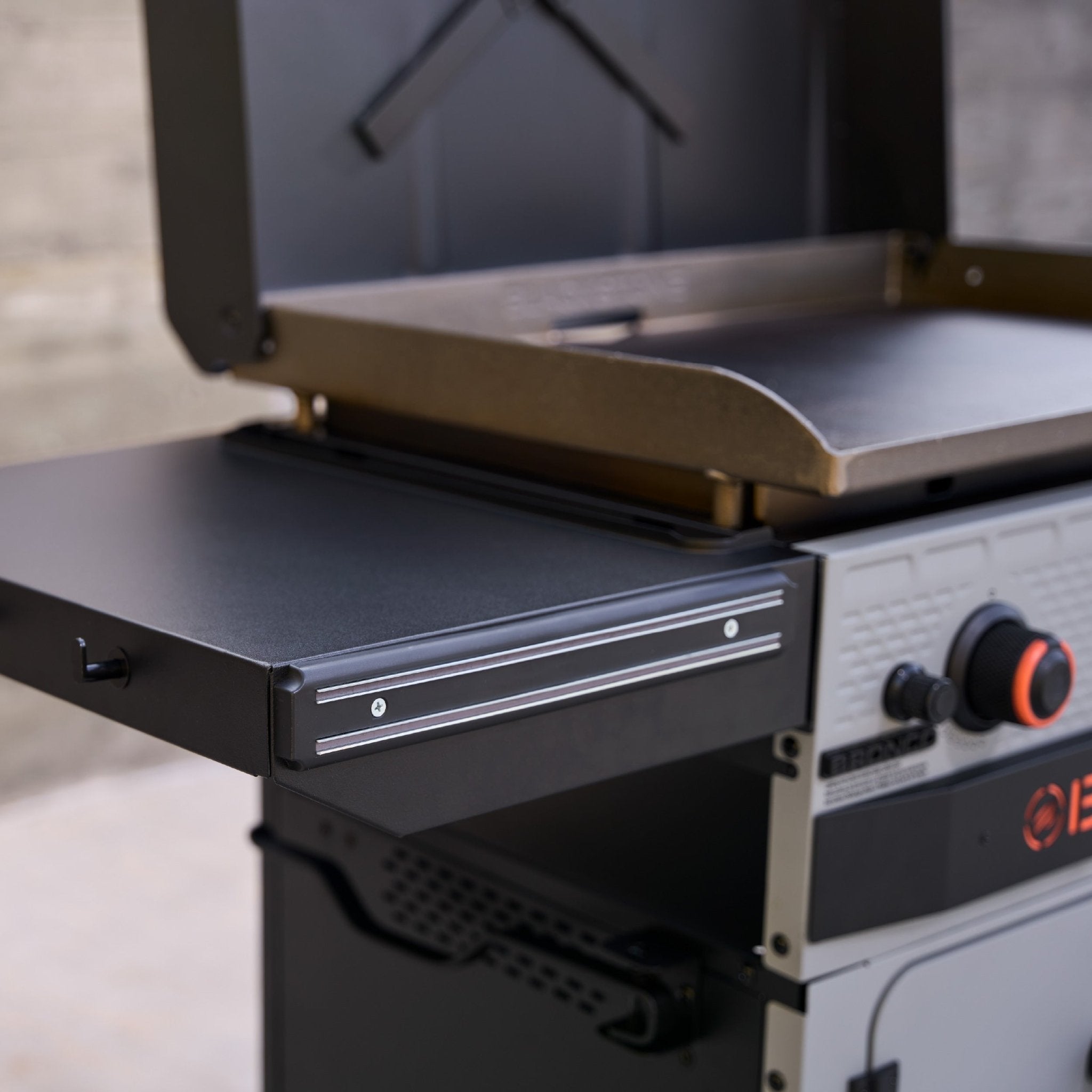 28" XL Griddle with Cabinet